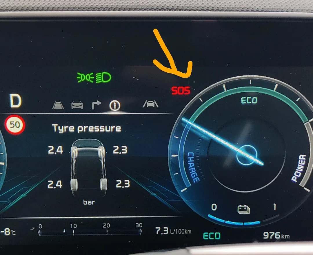 Pourquoi le voyant SOS allumé peut révéler un problème grave ou un vol